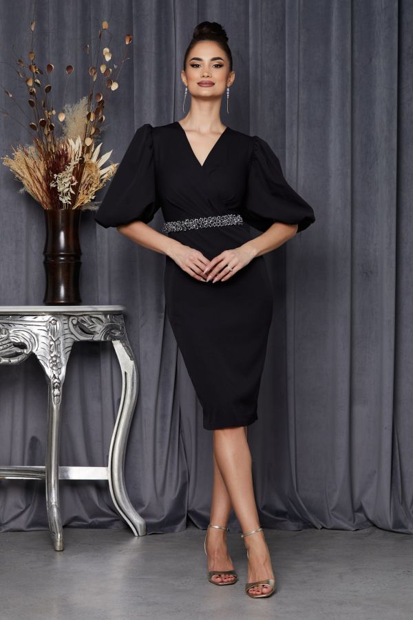 Avelyn Black Dress